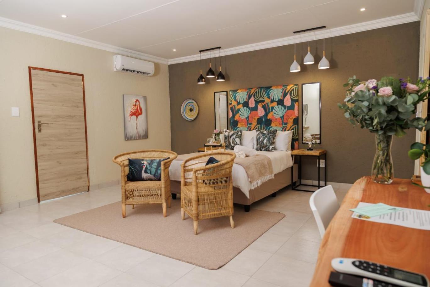Lions View Accommodation Mbombela Екстер'єр фото